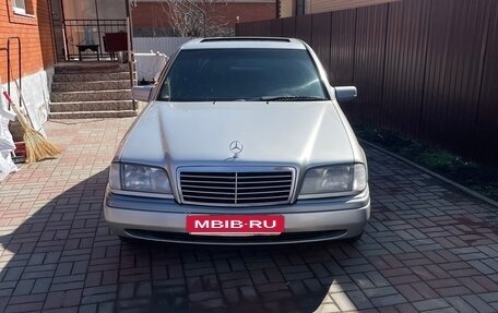 Mercedes-Benz C-Класс, 1996 год, 470 000 рублей, 1 фотография