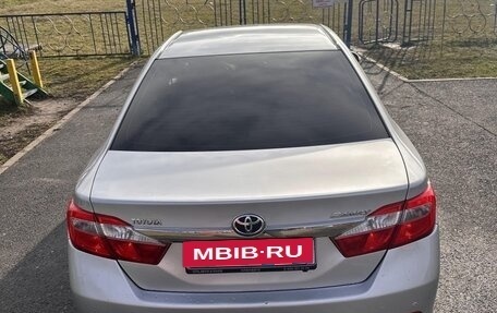 Toyota Camry, 2012 год, 1 595 000 рублей, 2 фотография