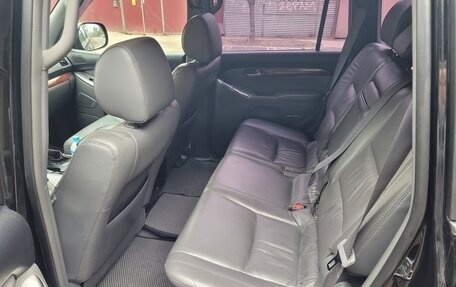 Toyota Land Cruiser Prado 120 рестайлинг, 2007 год, 2 500 000 рублей, 14 фотография