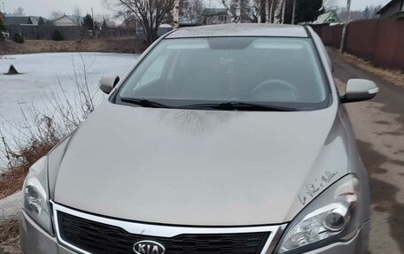 KIA cee'd I рестайлинг, 2010 год, 850 000 рублей, 4 фотография