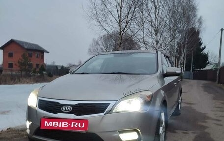 KIA cee'd I рестайлинг, 2010 год, 850 000 рублей, 9 фотография