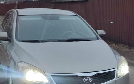 KIA cee'd I рестайлинг, 2010 год, 850 000 рублей, 6 фотография