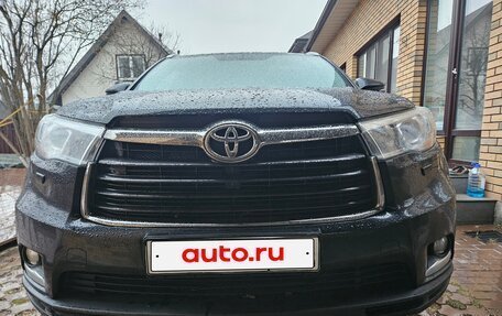 Toyota Highlander III, 2014 год, 2 800 000 рублей, 4 фотография