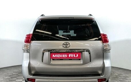 Toyota Land Cruiser Prado 150 рестайлинг 2, 2011 год, 2 557 000 рублей, 6 фотография