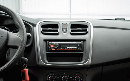 Renault Logan II, 2015 год, 695 000 рублей, 16 фотография