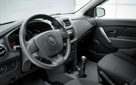 Renault Logan II, 2015 год, 695 000 рублей, 12 фотография
