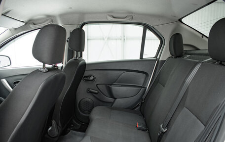 Renault Logan II, 2015 год, 695 000 рублей, 21 фотография