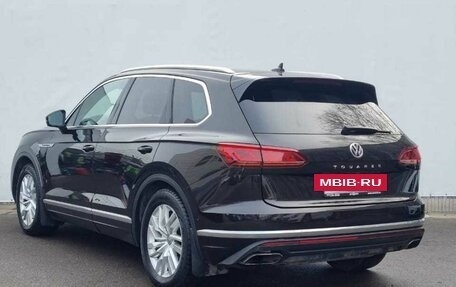 Volkswagen Touareg III, 2019 год, 4 850 000 рублей, 7 фотография