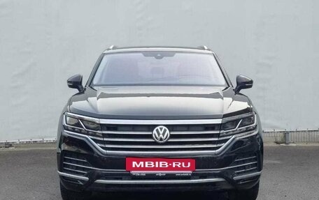 Volkswagen Touareg III, 2019 год, 4 850 000 рублей, 2 фотография