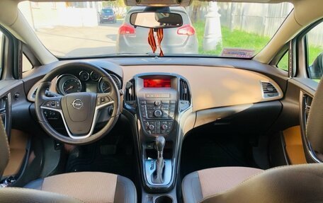 Opel Astra J, 2013 год, 700 000 рублей, 7 фотография