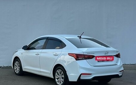 Hyundai Solaris II рестайлинг, 2018 год, 1 060 000 рублей, 7 фотография