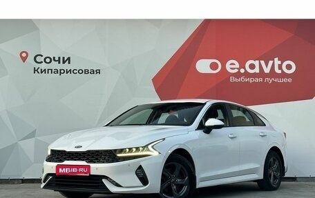 KIA K5, 2021 год, 2 350 000 рублей, 1 фотография