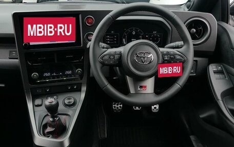 Toyota Yaris, 2024 год, 5 860 000 рублей, 9 фотография