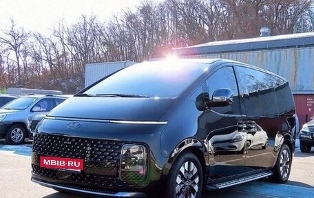 Hyundai Staria, 2023 год, 3 370 000 рублей, 2 фотография