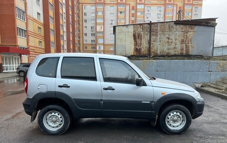 Chevrolet Niva I рестайлинг, 2011 год, 595 000 рублей, 7 фотография