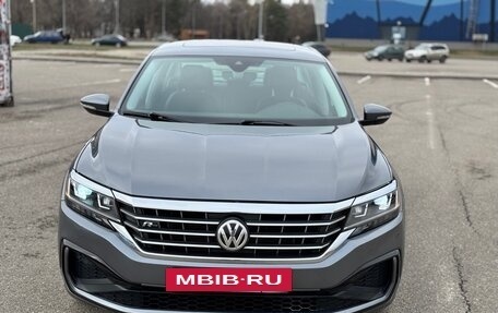 Volkswagen Passat B8 рестайлинг, 2020 год, 2 620 000 рублей, 8 фотография