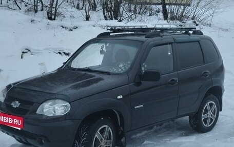 Chevrolet Niva I рестайлинг, 2011 год, 520 000 рублей, 2 фотография