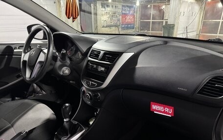 Hyundai Solaris II рестайлинг, 2012 год, 785 000 рублей, 11 фотография