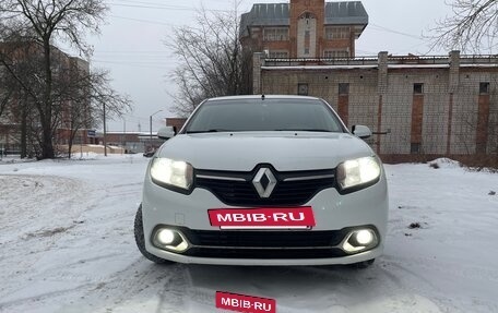 Renault Logan II, 2014 год, 880 000 рублей, 2 фотография