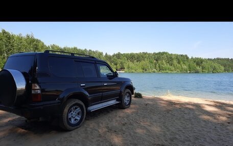 Toyota Land Cruiser Prado 90 рестайлинг, 1998 год, 1 570 000 рублей, 2 фотография