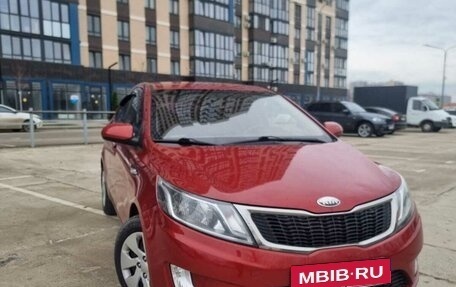 KIA Rio III рестайлинг, 2013 год, 880 000 рублей, 1 фотография