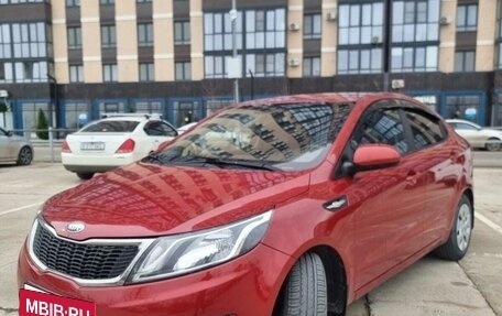 KIA Rio III рестайлинг, 2013 год, 880 000 рублей, 3 фотография