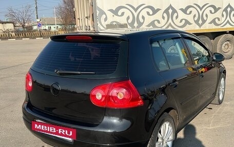 Volkswagen Golf V, 2004 год, 600 000 рублей, 6 фотография