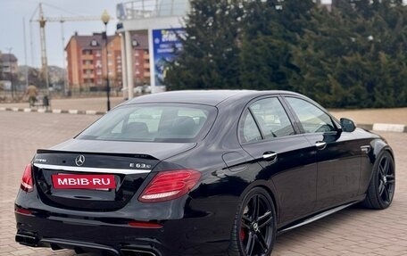 Mercedes-Benz E-Класс AMG, 2019 год, 7 500 000 рублей, 4 фотография