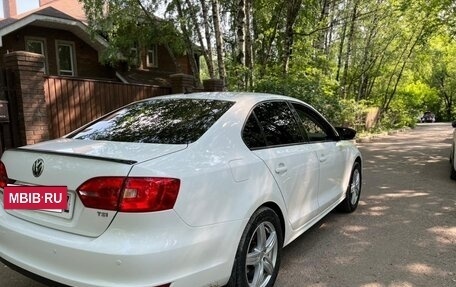 Volkswagen Jetta VI, 2012 год, 1 100 000 рублей, 3 фотография