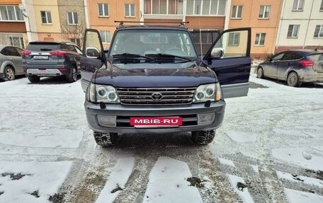 Toyota Land Cruiser Prado 90 рестайлинг, 1998 год, 1 550 000 рублей, 8 фотография