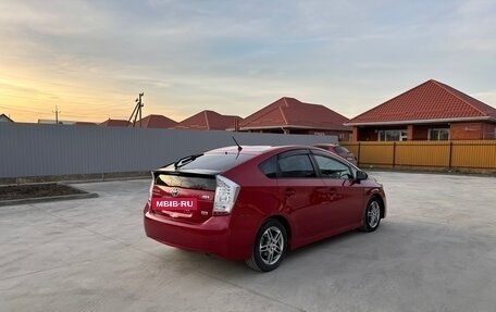 Toyota Prius, 2010 год, 950 000 рублей, 3 фотография