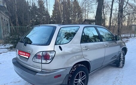 Lexus RX IV рестайлинг, 2001 год, 900 000 рублей, 9 фотография