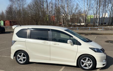 Honda Freed I, 2010 год, 1 200 000 рублей, 3 фотография