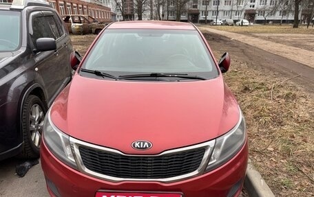 KIA Rio III рестайлинг, 2014 год, 990 000 рублей, 2 фотография