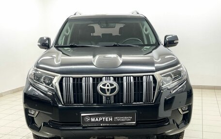 Toyota Land Cruiser Prado 150 рестайлинг 2, 2018 год, 3 989 000 рублей, 2 фотография