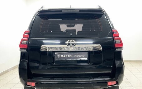 Toyota Land Cruiser Prado 150 рестайлинг 2, 2018 год, 3 989 000 рублей, 5 фотография