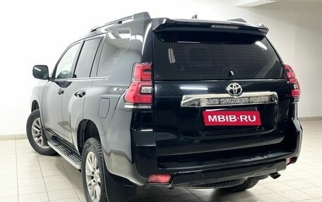 Toyota Land Cruiser Prado 150 рестайлинг 2, 2018 год, 3 989 000 рублей, 6 фотография