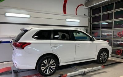 Mitsubishi Outlander III рестайлинг 3, 2022 год, 2 850 000 рублей, 1 фотография