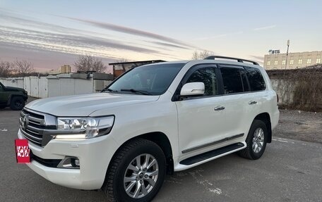 Toyota Land Cruiser 200, 2015 год, 5 200 000 рублей, 2 фотография