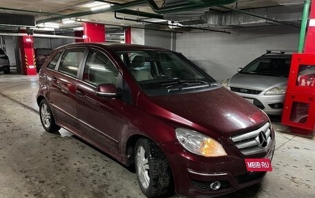 Mercedes-Benz B-Класс, 2011 год, 1 050 000 рублей, 2 фотография