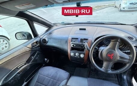 Mitsubishi Colt VI рестайлинг, 2003 год, 450 000 рублей, 7 фотография