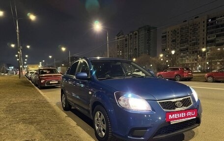 KIA Rio II, 2011 год, 820 000 рублей, 2 фотография