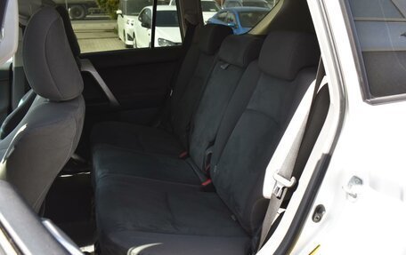 Toyota Land Cruiser Prado 150 рестайлинг 2, 2012 год, 3 230 000 рублей, 9 фотография