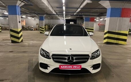 Mercedes-Benz E-Класс, 2019 год, 4 250 000 рублей, 3 фотография