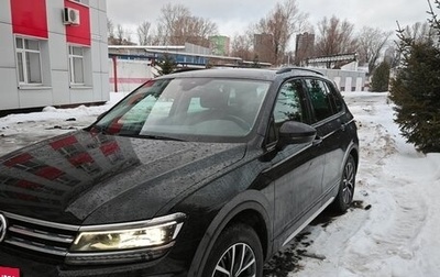 Volkswagen Tiguan II, 2018 год, 3 000 000 рублей, 1 фотография