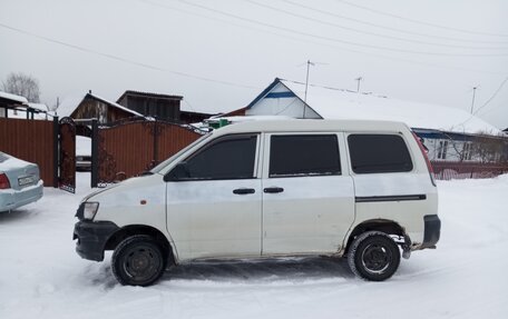 Toyota Town Ace III, 2001 год, 300 000 рублей, 3 фотография