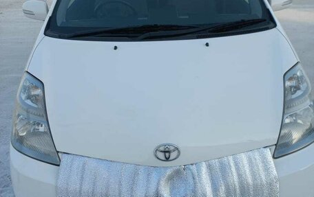 Toyota Prius, 2010 год, 1 400 000 рублей, 3 фотография