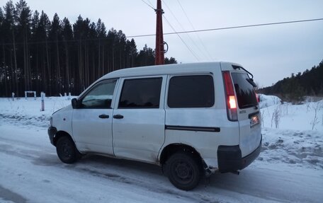 Toyota Town Ace III, 2001 год, 300 000 рублей, 10 фотография