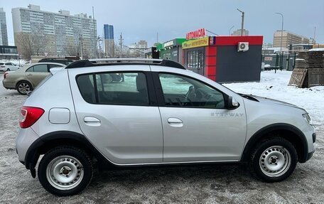 Renault Sandero II рестайлинг, 2018 год, 899 000 рублей, 4 фотография