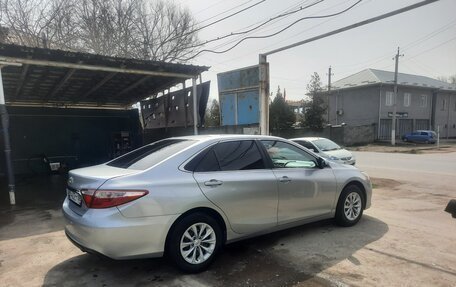 Toyota Camry, 2015 год, 1 500 000 рублей, 4 фотография